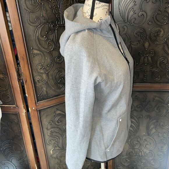 Gap Fit Gray Fleece Full Zip Athletic Sweater Jacket With Hood Women's XXL - Picture 3 of 6